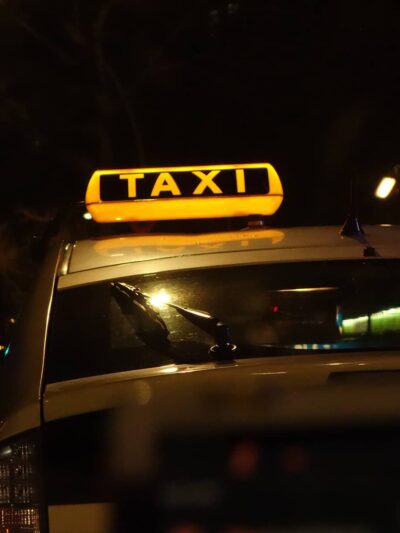 Taxi